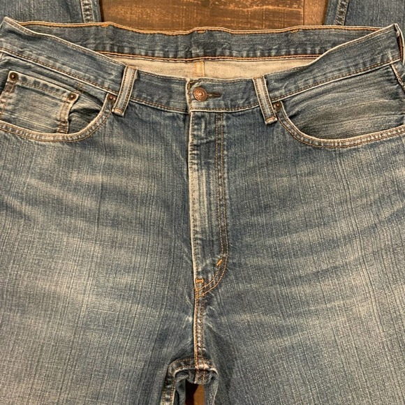 Levi’s 550 Relaxed Tapered Fit Jeans - Picture 6 of 8